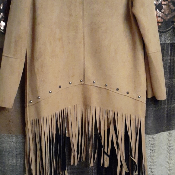 unknown Jackets & Blazers - GORGEOUS caramel colored and black fringed jacket